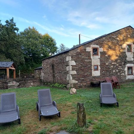 Albergue O Xistral Abadín Екстериор снимка